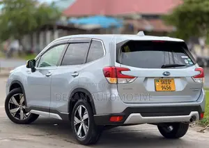 Subaru Forester 2.0XT Premium AWD 2018 Silver