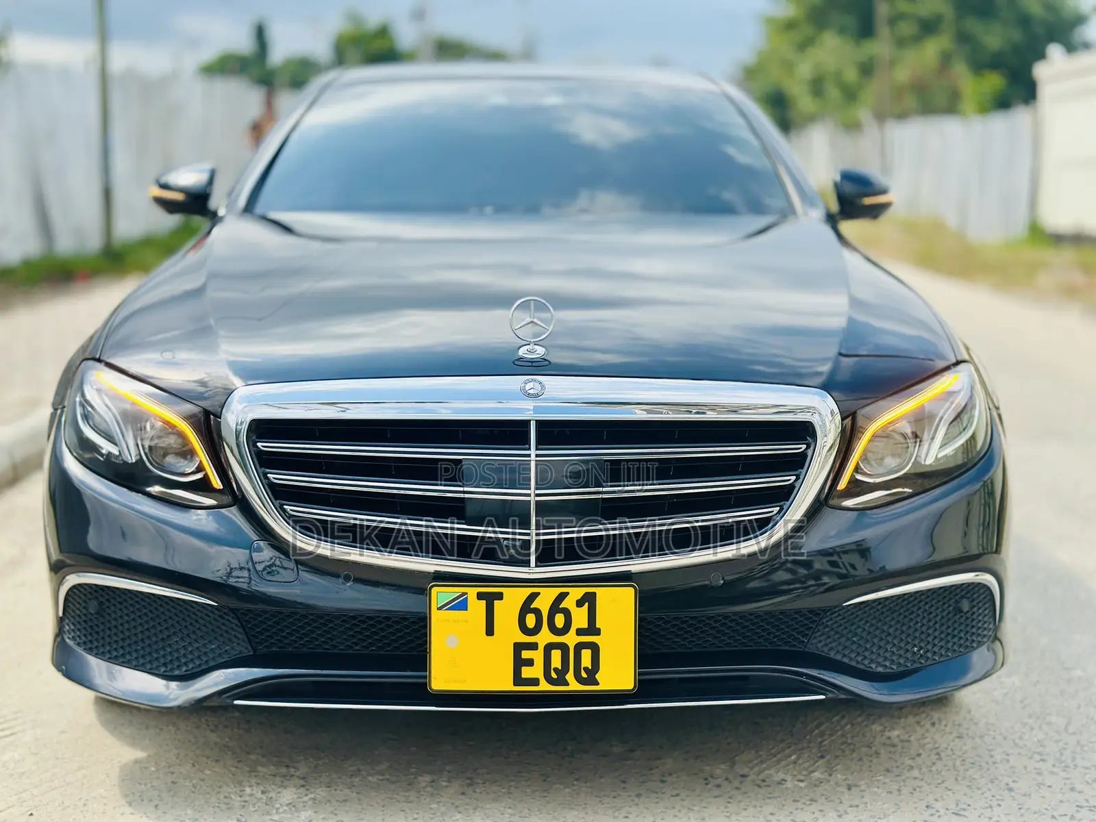 Mercedes-Benz E400 2013 Black