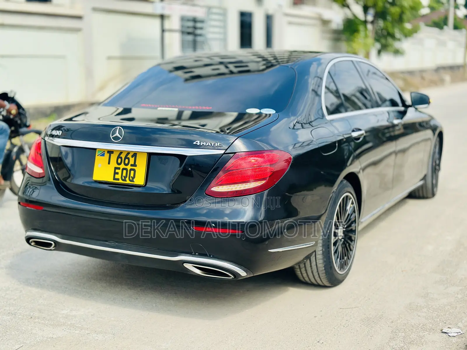 Mercedes-Benz E400 2013 Black