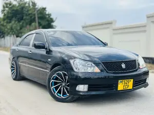 Toyota Crown 2006 Black
