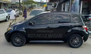 Toyota IST 2004 Black