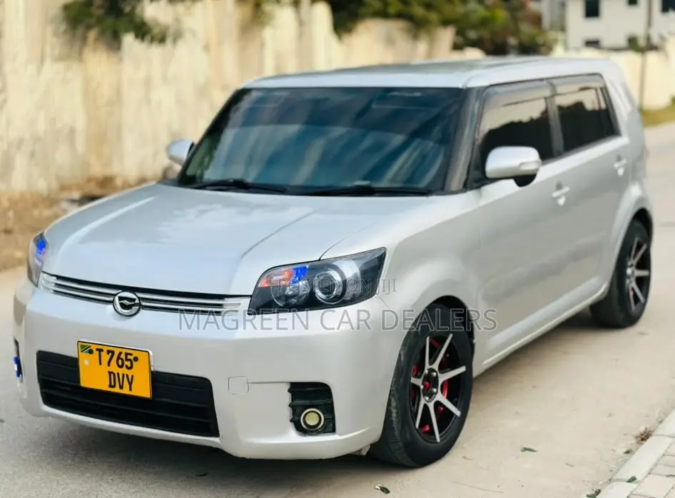 Toyota Corolla Rumion 2009 Silver