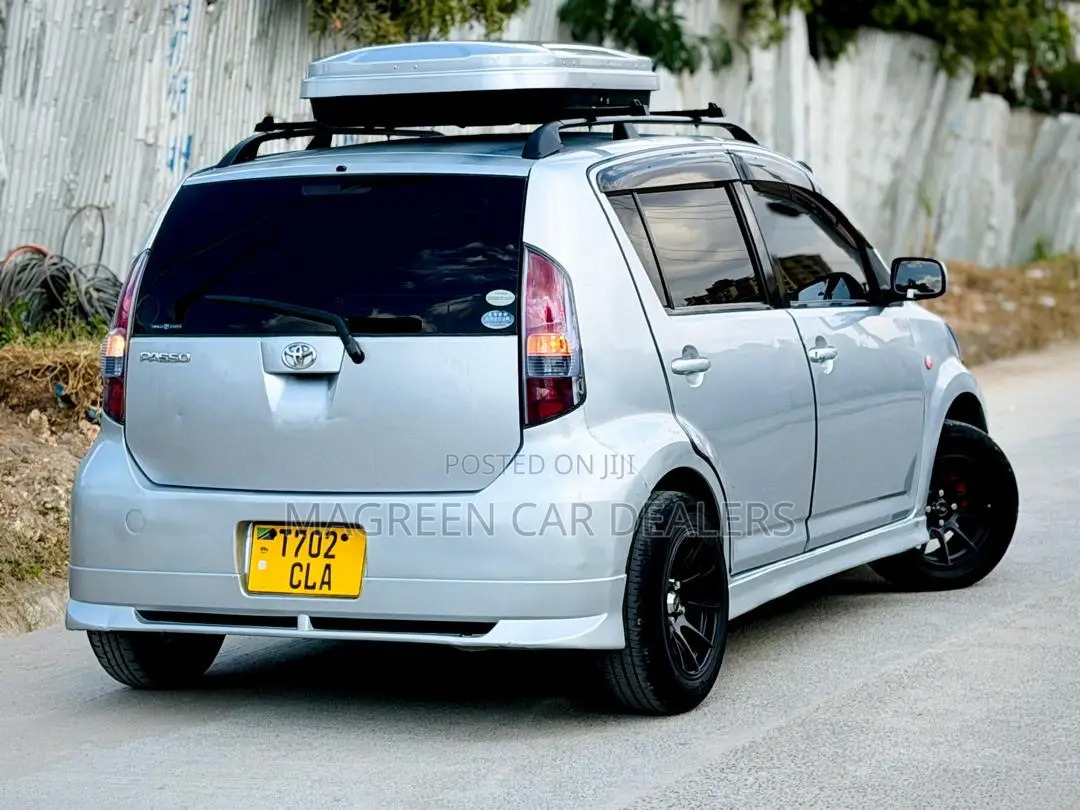 Toyota Passo 2007 Silver