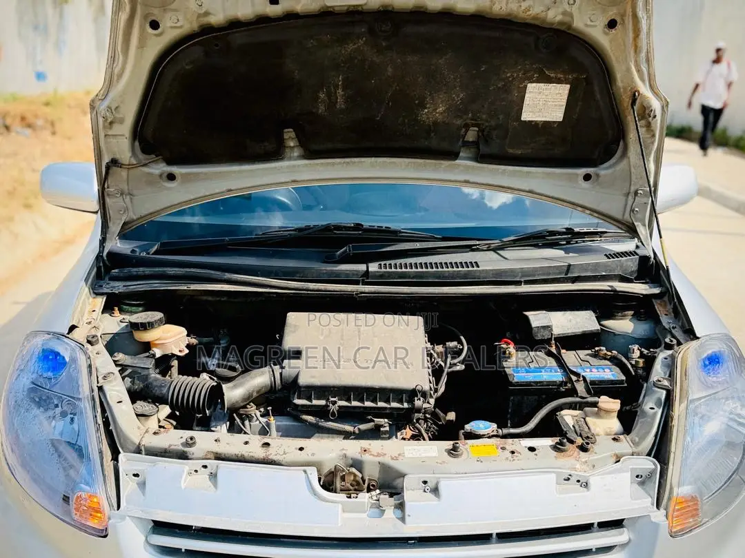 Toyota Passo 2007 Silver