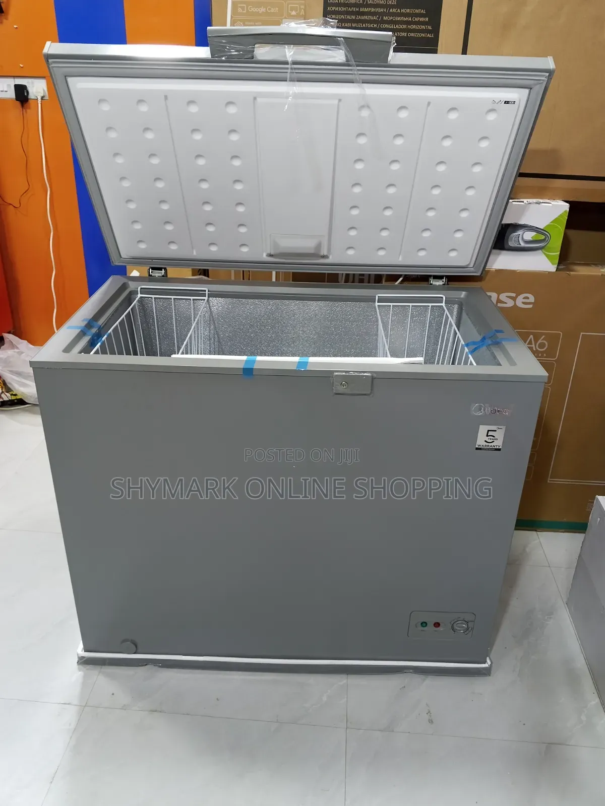 Midea Chest Freezer Single Door 249L