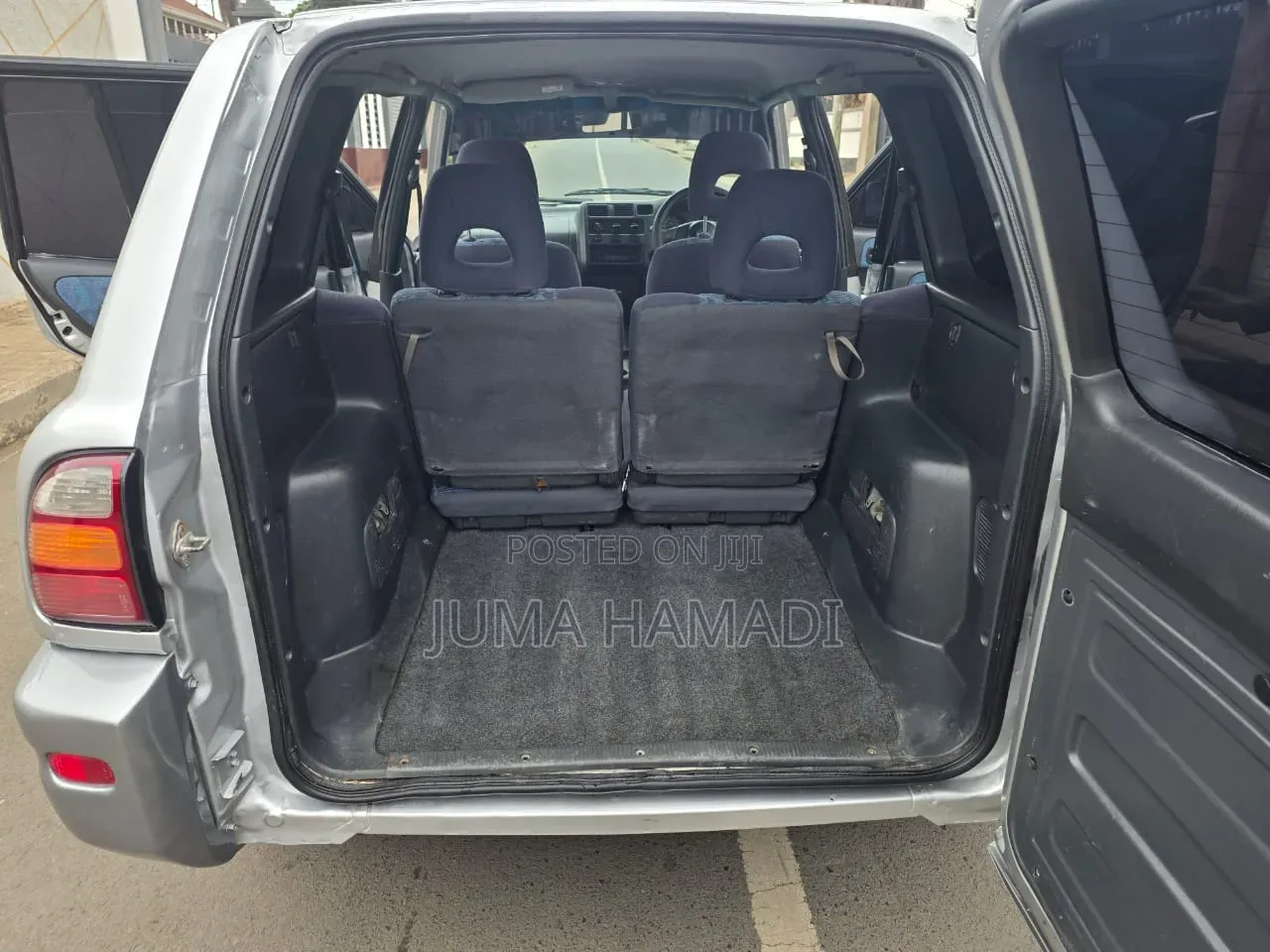 Toyota RAV4 1999 Silver