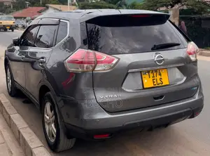 Nissan X-Trail 2014 Gray