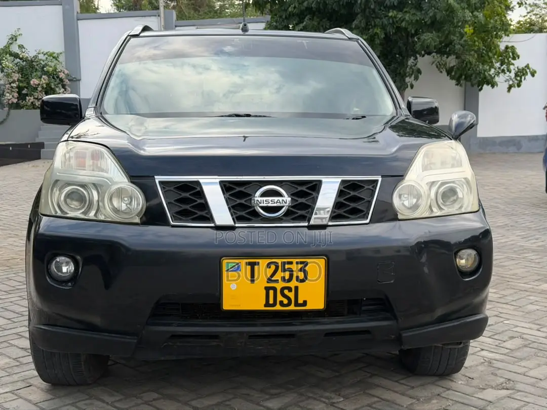Nissan X-Trail 2010 Black