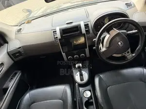 Nissan X-Trail 2010 Black