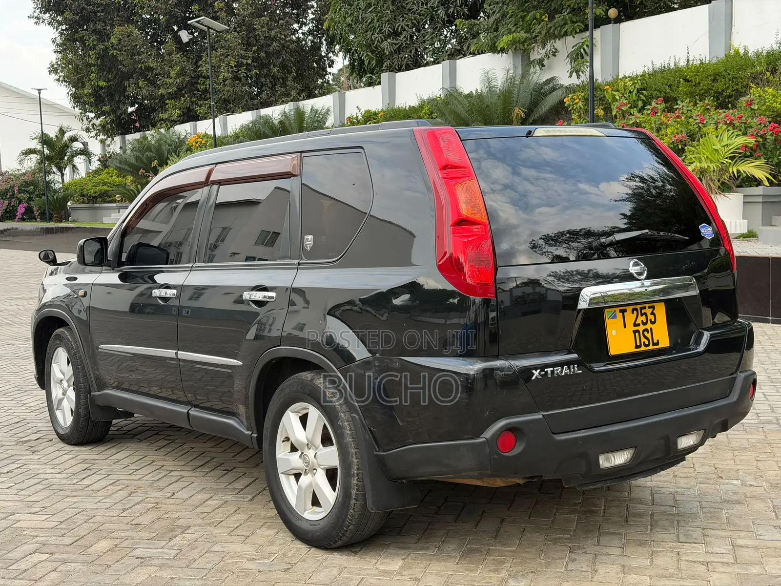 Nissan X-Trail 2010 Black