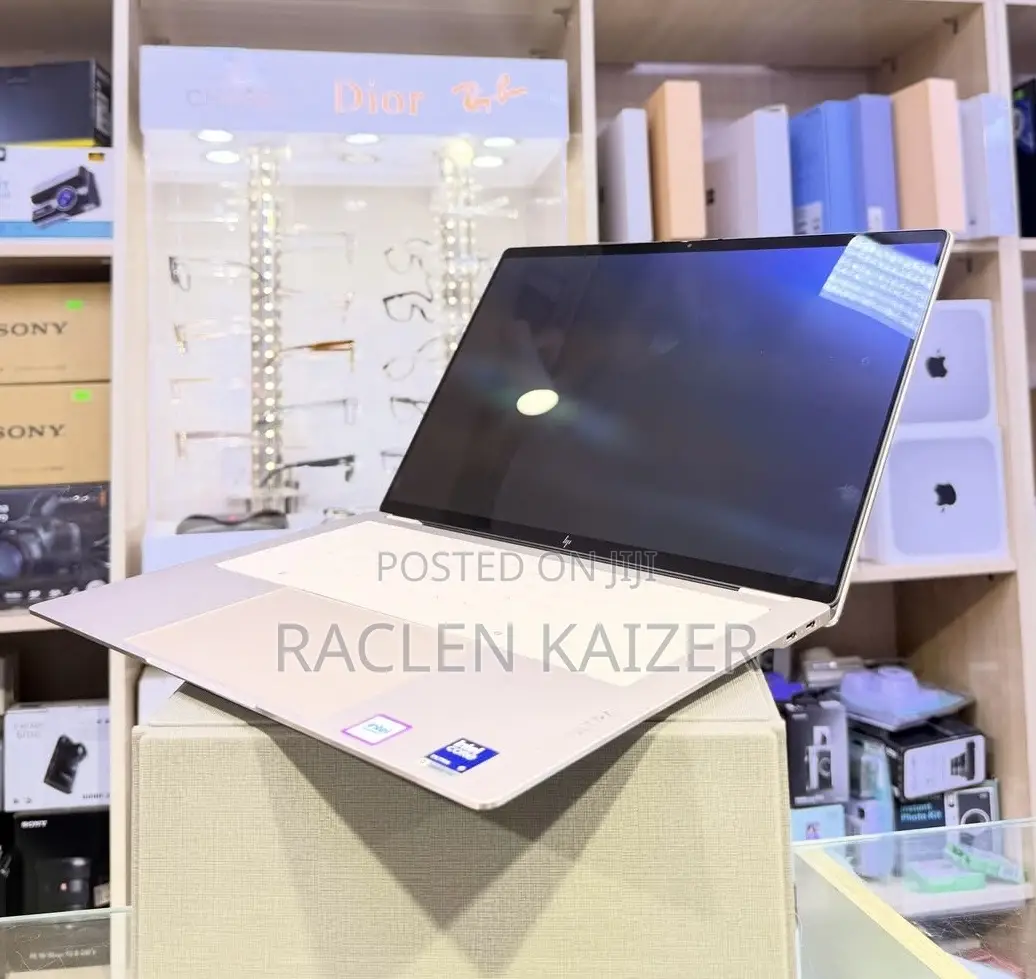 New Laptop HP 32GB Intel Core Ultra 9 SSD 1T