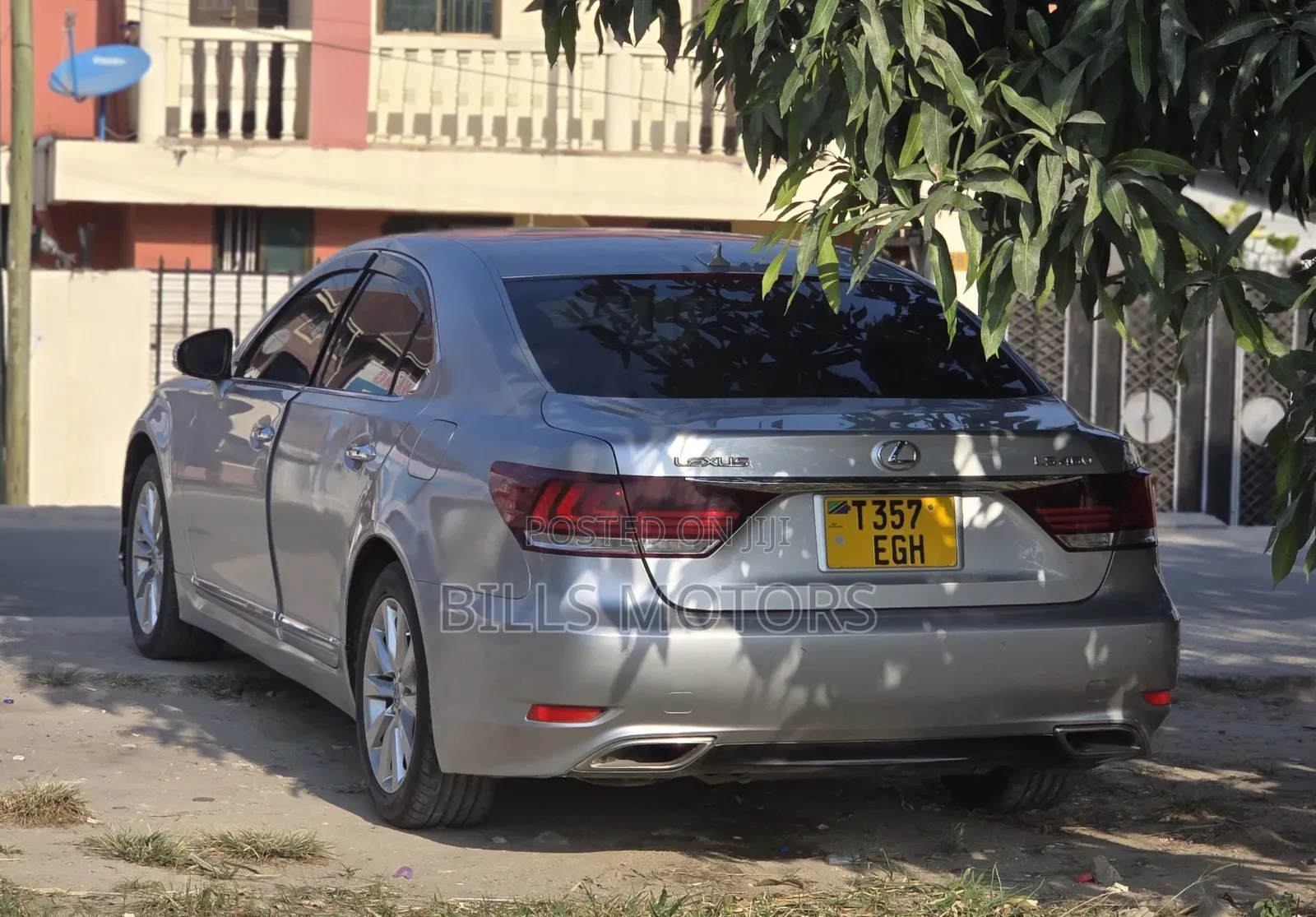 Lexus LS 2013 Silver