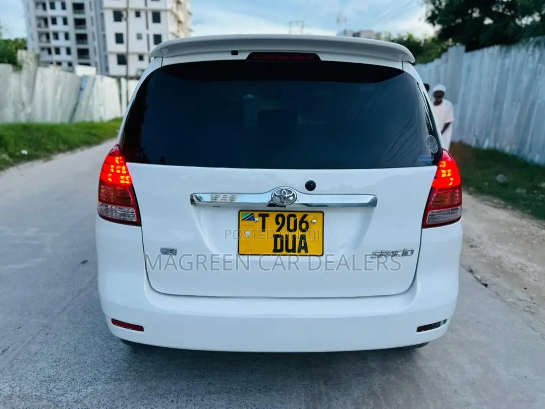 Toyota Corolla Spacio 2006 White