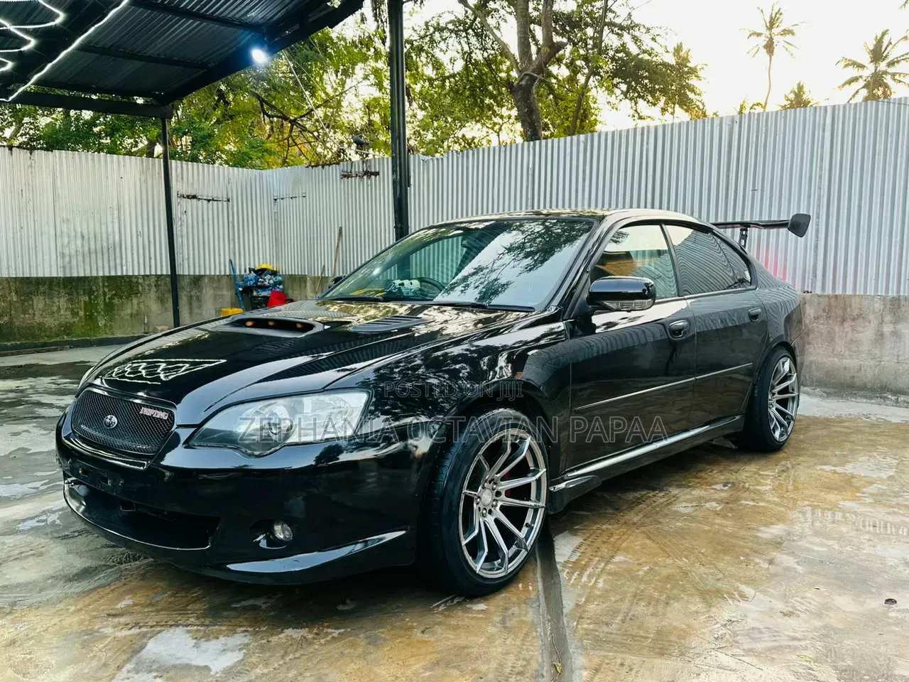 Subaru Legacy 2004 Black