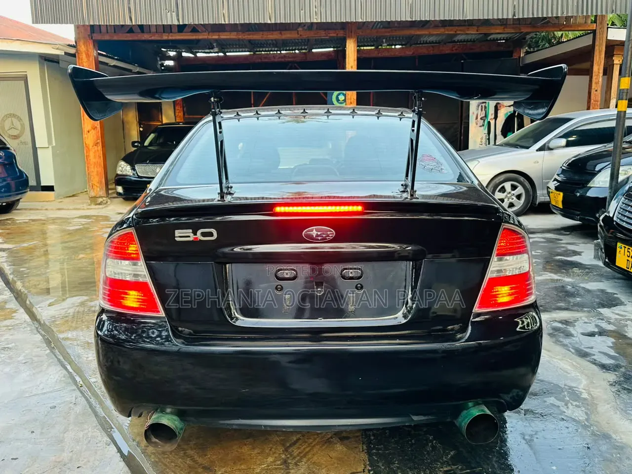 Subaru Legacy 2004 Black