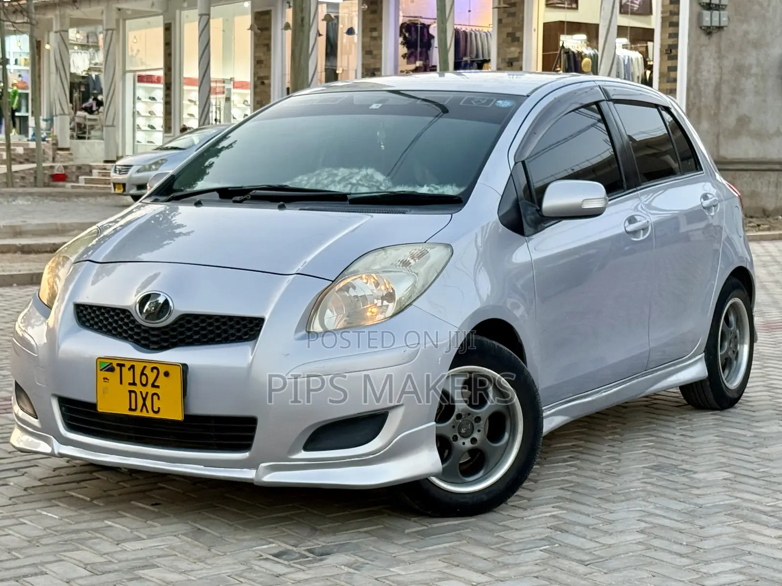 Toyota Vitz 2006 Gray