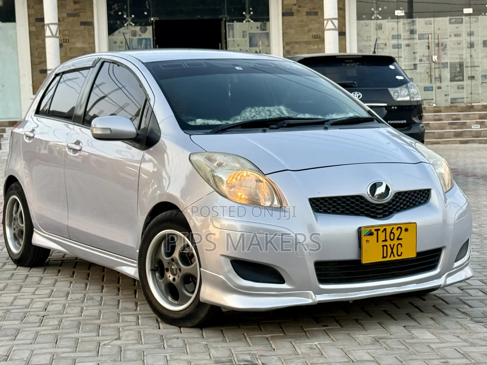 Toyota Vitz 2006 Gray