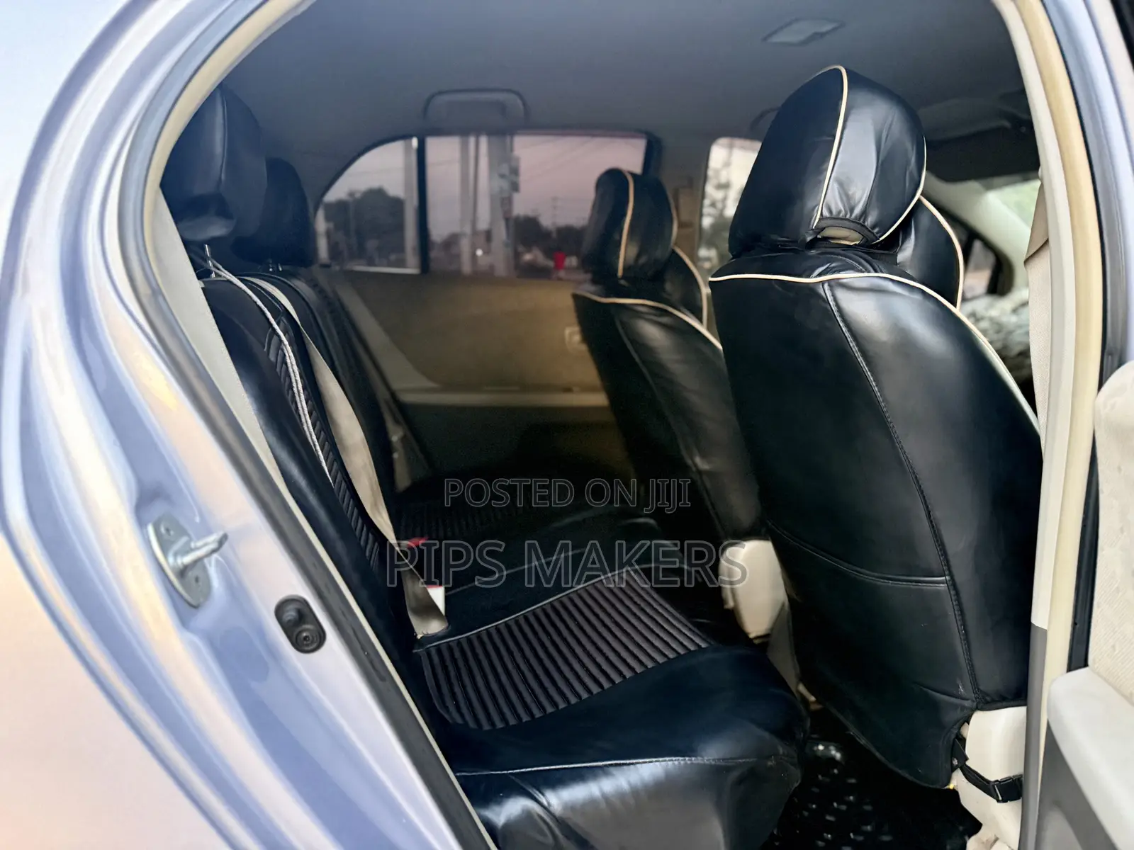 Toyota Vitz 2006 Gray