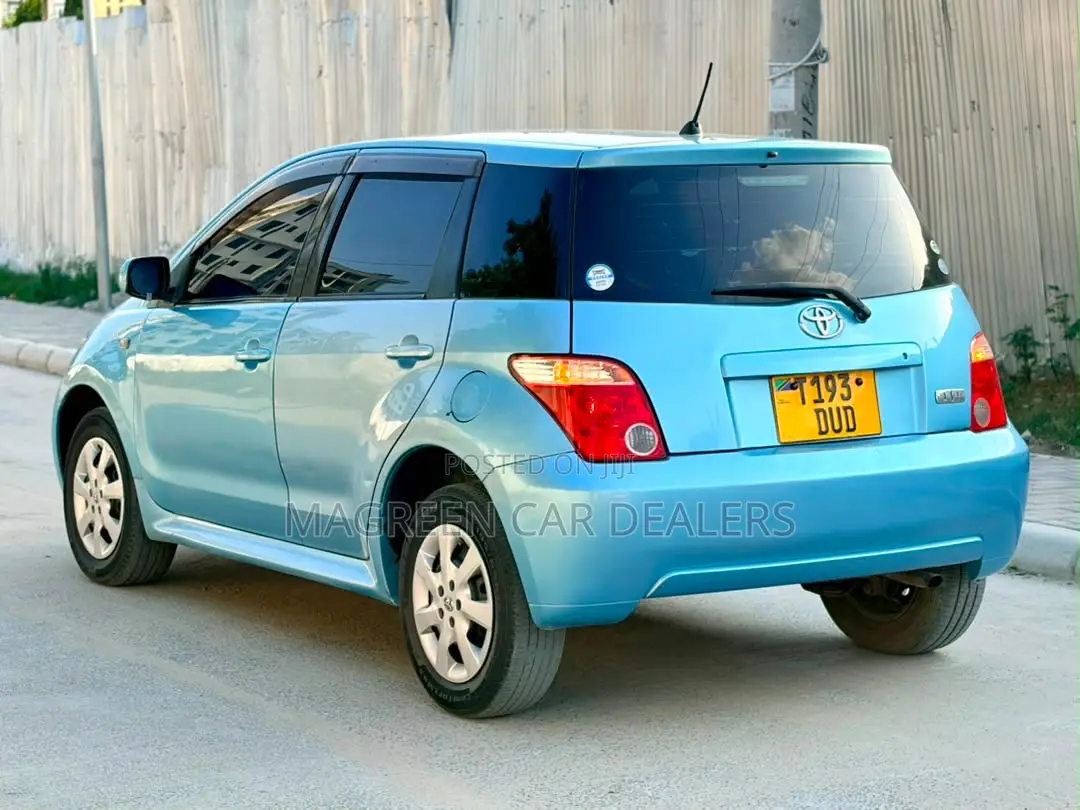 Toyota IST 2007 Blue