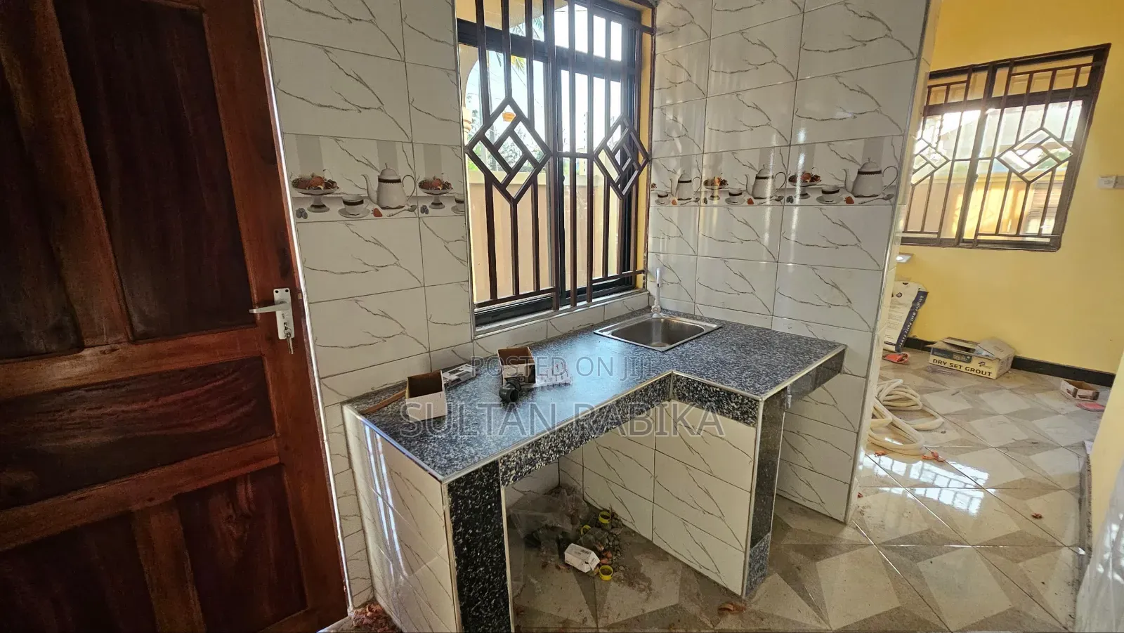 Furnished 3bdrm House in Chamaz, Chamazi for sale