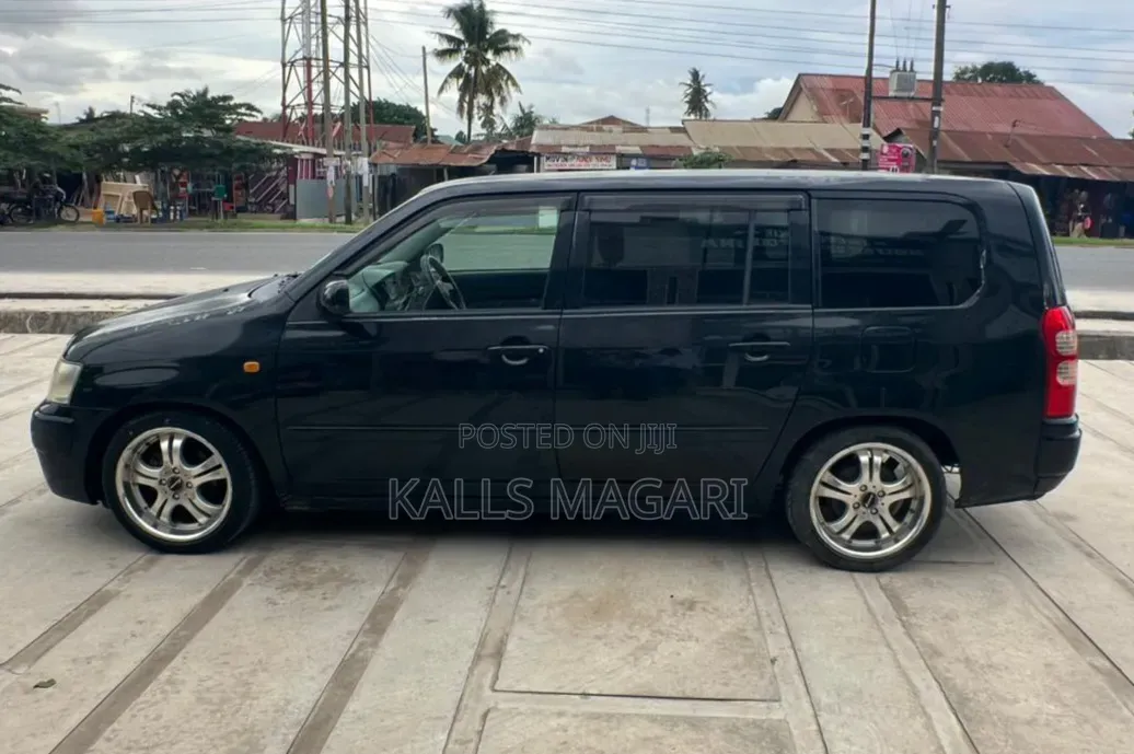 Toyota Probox 2004 Black