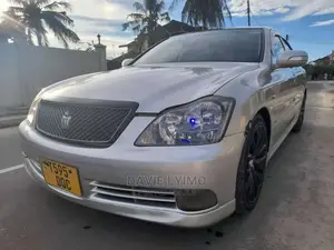 Toyota Crown 2005 Silver