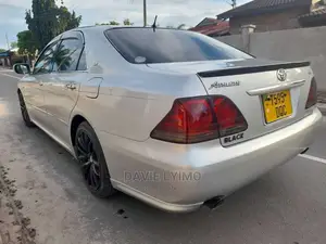Toyota Crown 2005 Silver