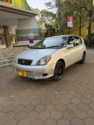 Toyota Opa 2002 Silver