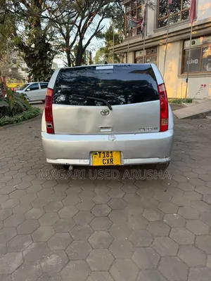 Toyota Opa 2002 Silver