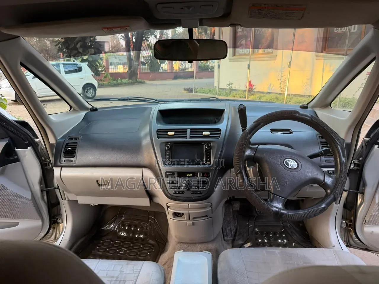 Toyota Opa 2002 Silver