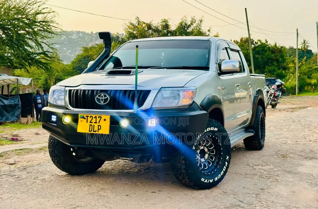Toyota Hilux 2018 Silver