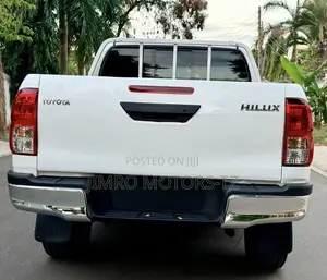 Toyota Hilux 2017 White