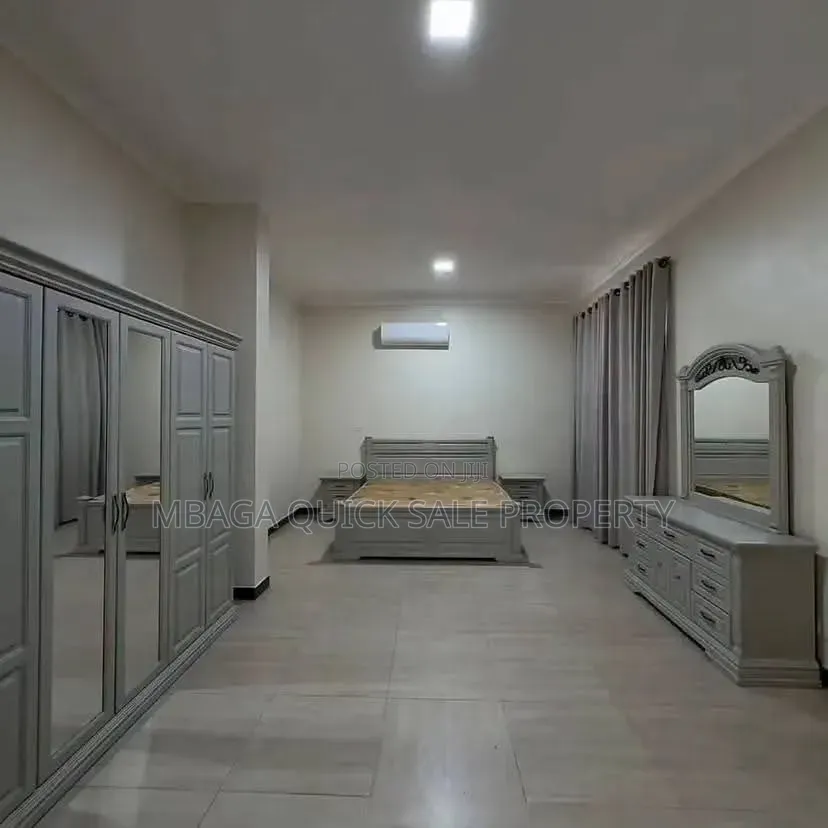 Furnished 5bdrm Villa in Ada Estate for rent