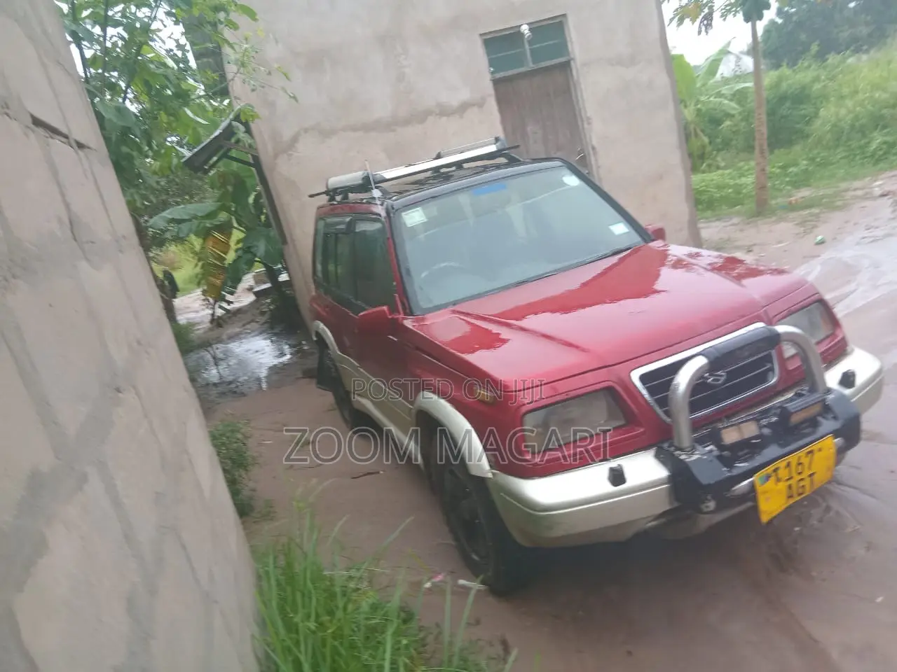 Suzuki Escudo 1999 Red