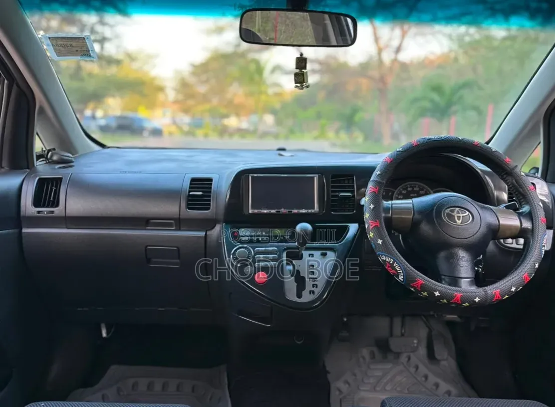 Toyota Wish 2006 Pearl