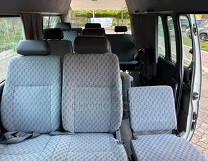 Toyota HiAce 2003 White