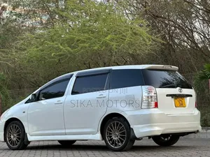 Toyota Wish 2006 White
