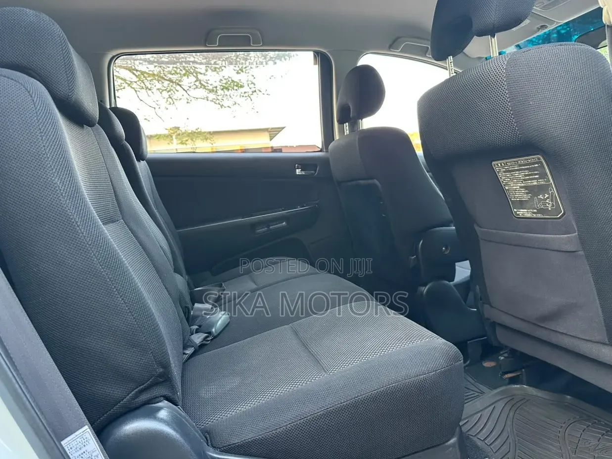 Toyota Wish 2006 White
