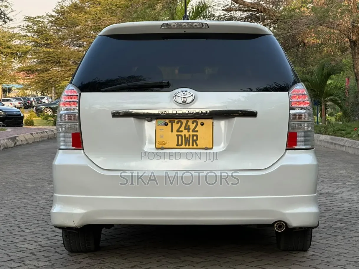 Toyota Wish 2006 White