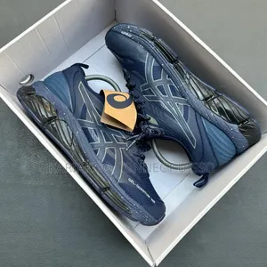 Sneakers Peace 4