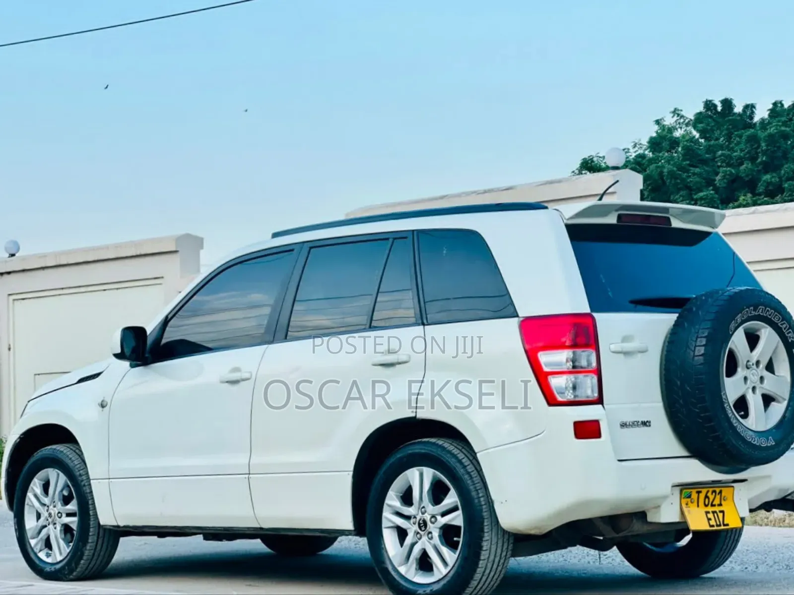 Suzuki Escudo 2009 White