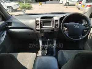 Toyota Land Cruiser Prado 2006 Gray