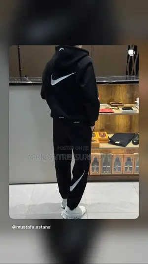 Nike Air Tracksuits Sets Featuring Heavy Material Quality