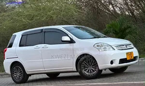 Toyota Raum 2005 White