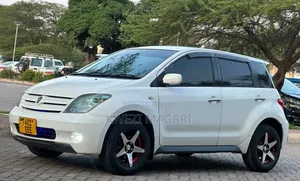 Toyota IST 2005 White