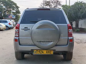 Suzuki Grand Vitara 2008 Silver
