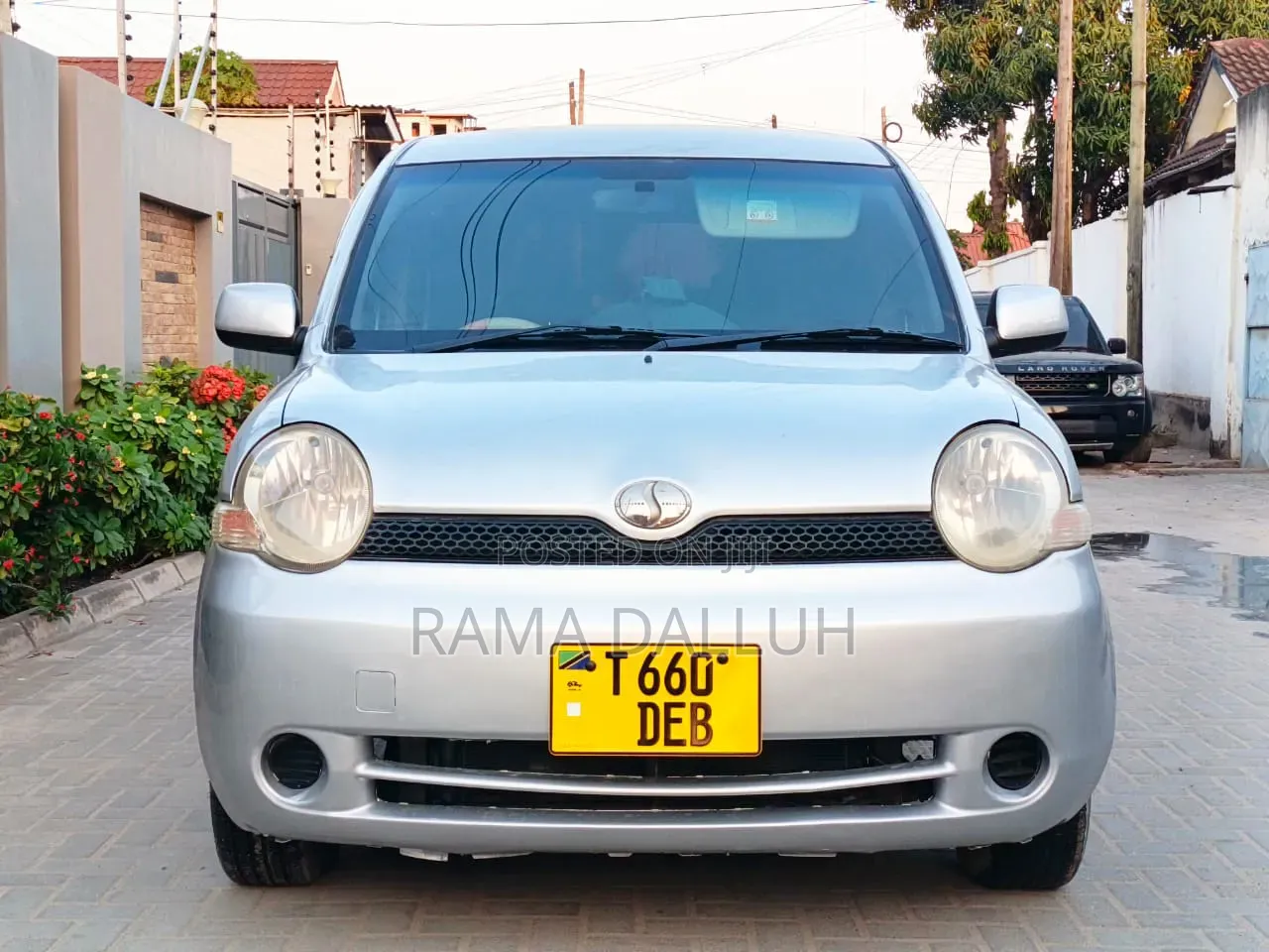 Toyota Sienta 2005 Silver