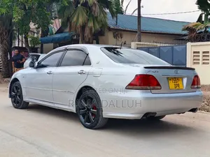Toyota Crown Royale 2005 Silver