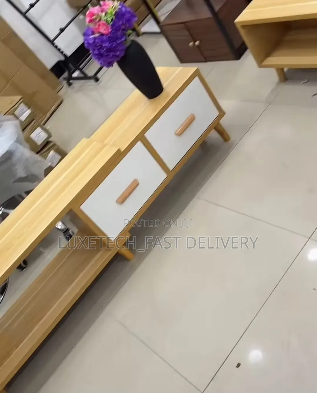 Modern Extendable TV Stand With Storage Drawers – Wooden TV Cabinet