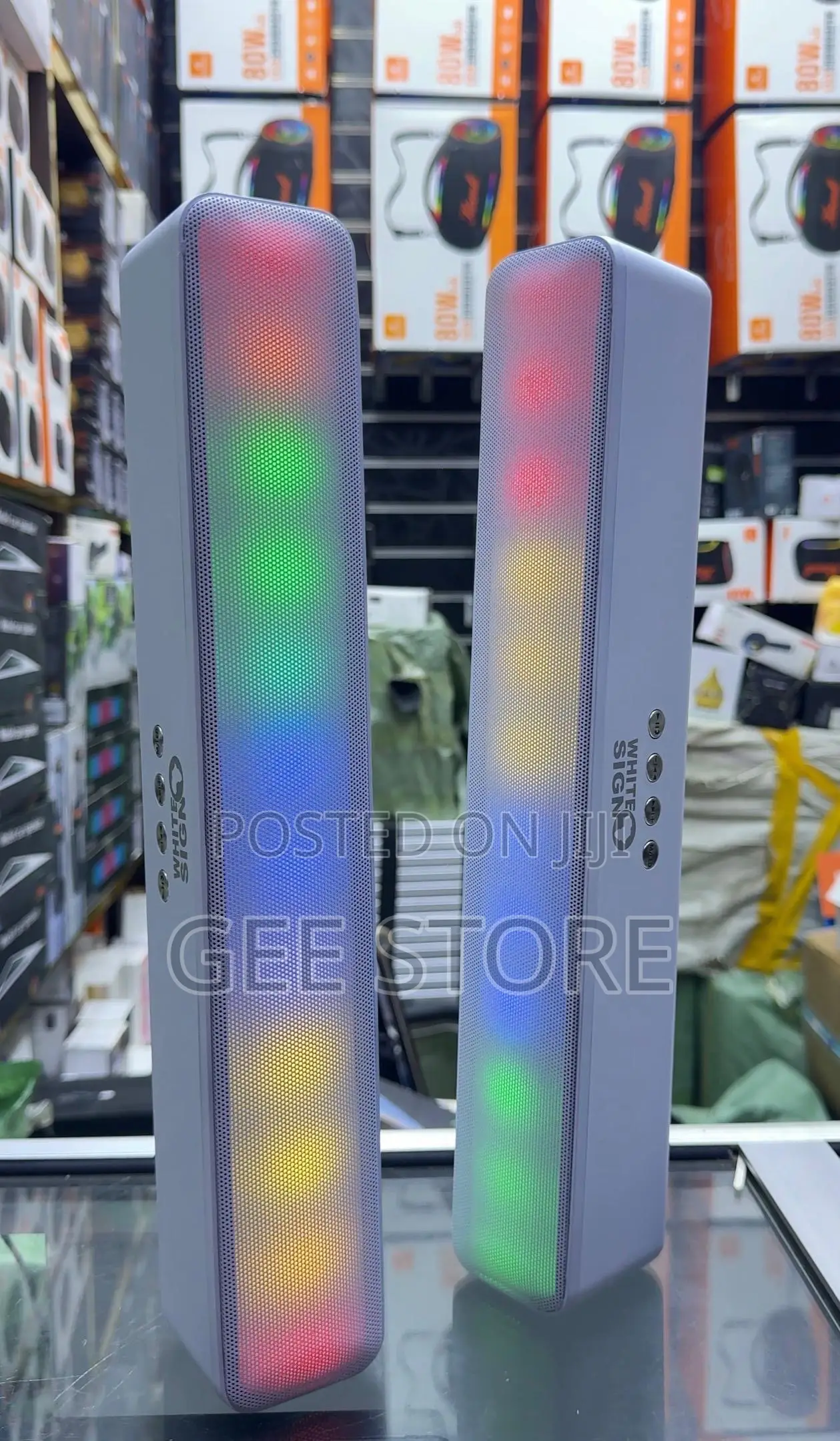 White Sign Speaker